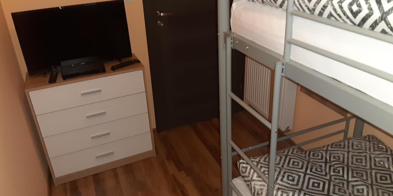 Hostel Tip Top Gdansk Bagian luar foto
